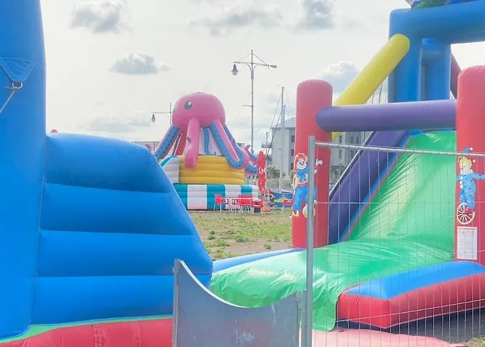 Apartment Vue Sur La Marina-6 Pers A Sur Courseulles-sur-Mer